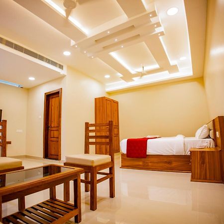Kkm International Hotel Kuzhittura Ngoại thất bức ảnh