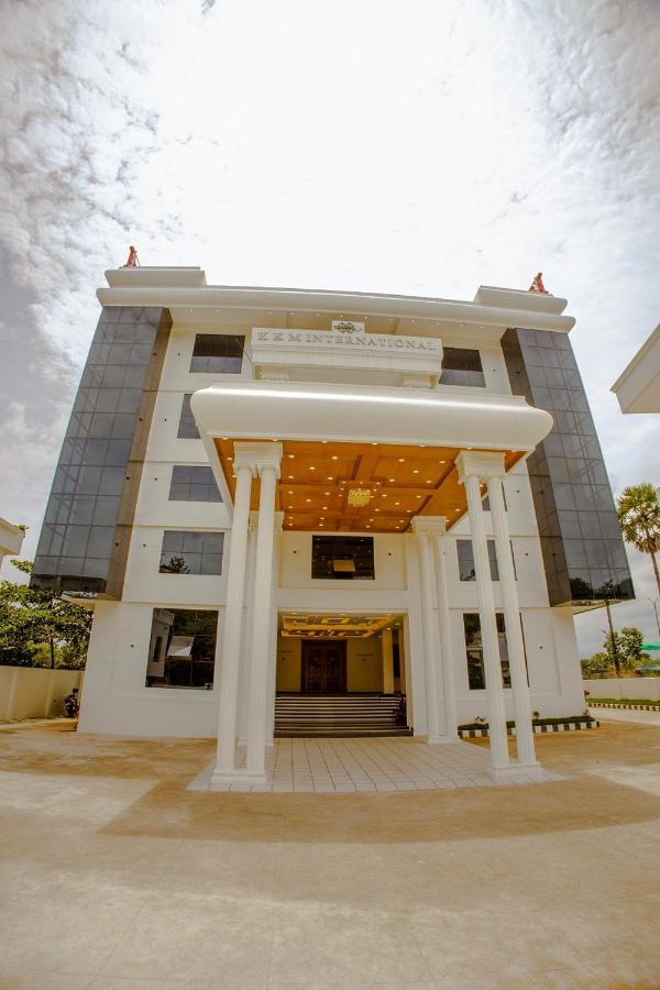 Kkm International Hotel Kuzhittura Ngoại thất bức ảnh
