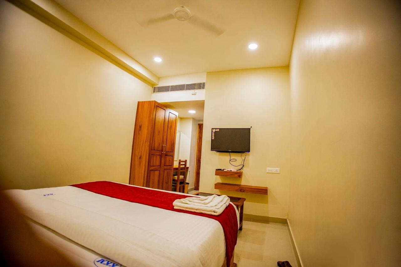 Kkm International Hotel Kuzhittura Ngoại thất bức ảnh
