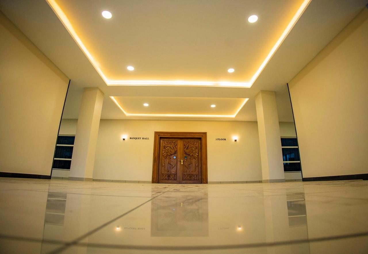 Kkm International Hotel Kuzhittura Ngoại thất bức ảnh