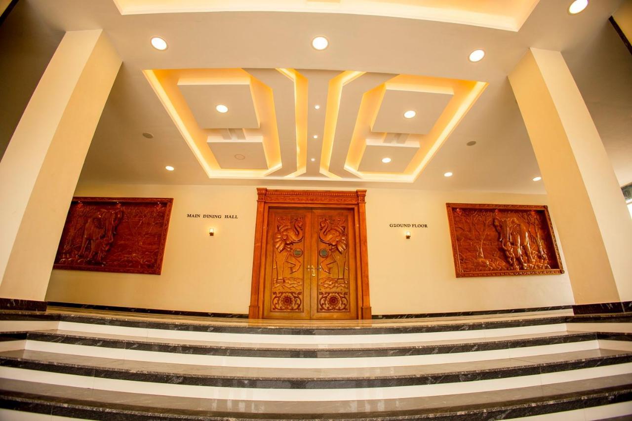 Kkm International Hotel Kuzhittura Ngoại thất bức ảnh